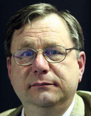 Scheidsrechterscommissie-voorzitter Kees Kamp afgetreden