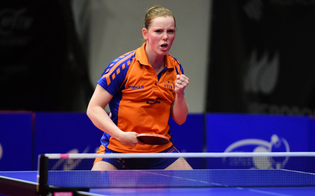 Video: Britt Eerland leert volleybalsters tafeltennissen