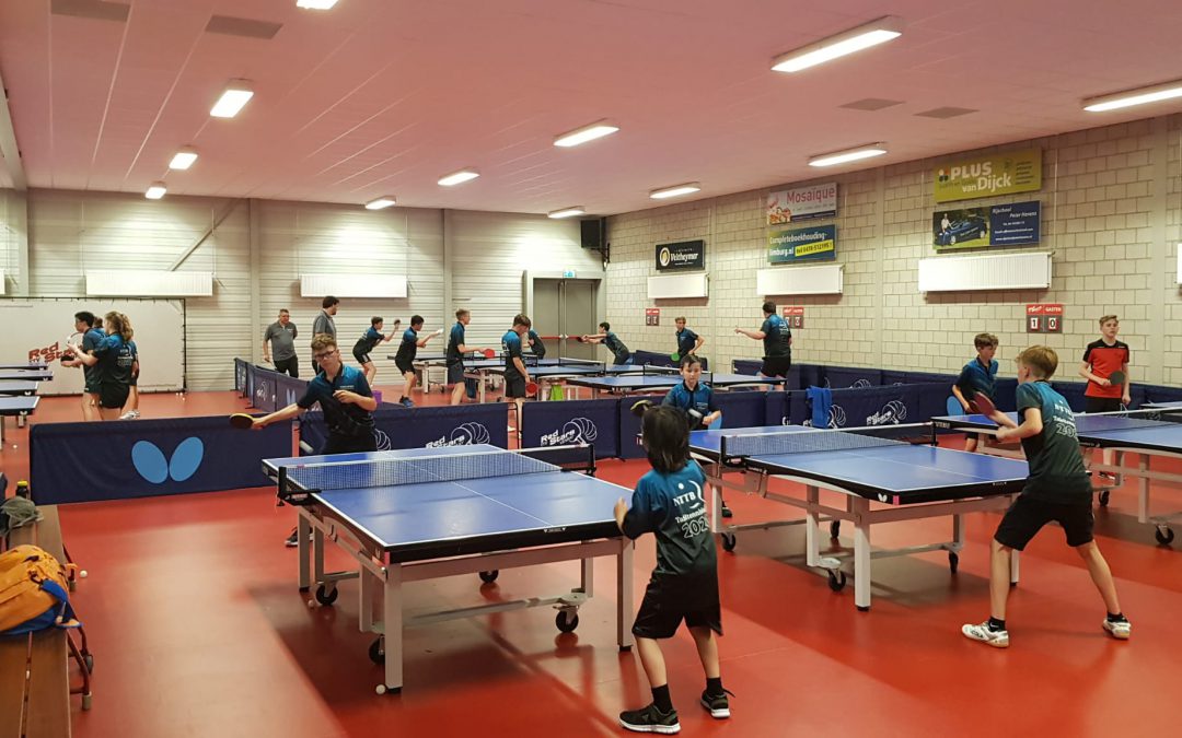 Ons tafeltenniskamp is begonnen!